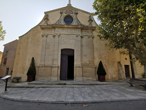 Eglise St Victor à Aubignan