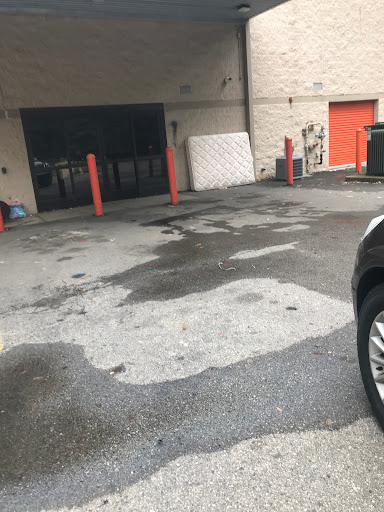 Self-Storage Facility «Public Storage», reviews and photos, 24200 Telegraph Rd, Southfield, MI 48033, USA
