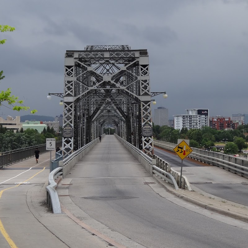 Historical Plaques - Alexandra Bridge