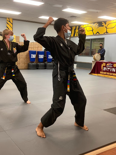 Shopping Mall «Lionville Shopping Center», reviews and photos, 168 Eagleview Blvd, Exton, PA 19341, USA