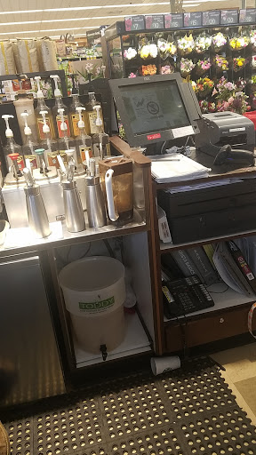 Grocery Store «Kroger Fresh Fare», reviews and photos, 8999 Macomb St, Grosse Ile Township, MI 48138, USA