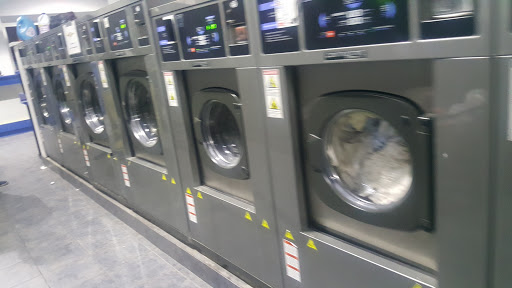 Laundromat «Family Wash Day», reviews and photos, 209 Lancaster Ave, Reading, PA 19611, USA