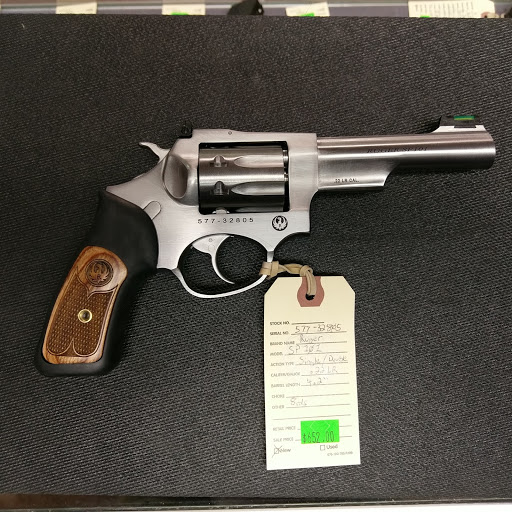 Gun Shop «Smith Outfitters, LLC», reviews and photos, 254 Avery Ave, Steubenville, OH 43952, USA