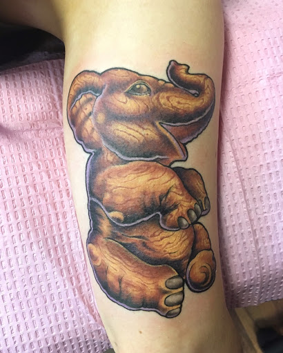 Tattoo Shop «Mr. Williams Tattoo Co.», reviews and photos, 216 E Main St, Tavares, FL 32778, USA