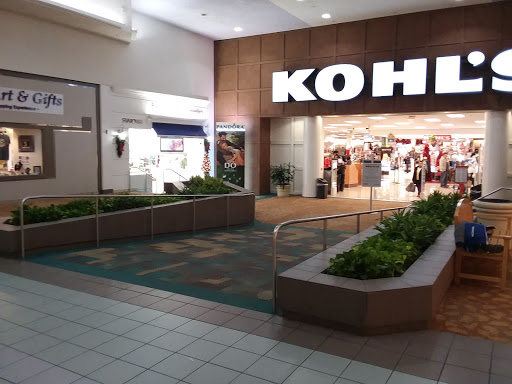 Shopping Mall «Westland Shopping Center», reviews and photos, 35000 Warren Rd, Westland, MI 48185, USA