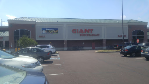 Grocery Store «Giant Food Stores», reviews and photos, 300 E Baltimore Ave, Lansdowne, PA 19050, USA