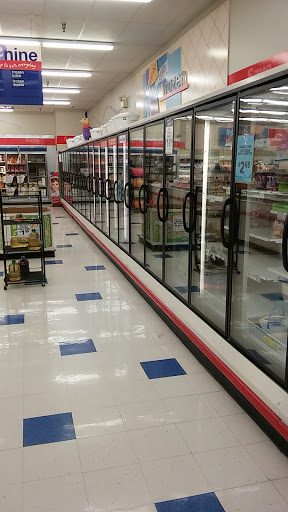 Grocery Store «Save-A-Lot», reviews and photos, 2402 E 13th St N, Wichita, KS 67214, USA