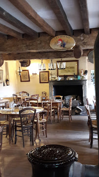 Atmosphère du Restaurant Estaminet L'Eau Qui Gnôle à Locquignol - n°13