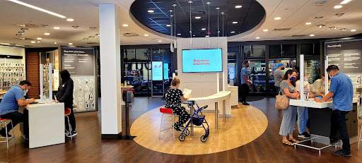 Cell Phone Store «Verizon», reviews and photos, 6250 Topanga Canyon Blvd #1540, Woodland Hills, CA 91367, USA