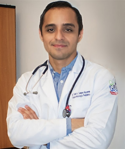 Dr. Yahir Arturo Centeno Navarrete, Endocrinólogo pediátrico