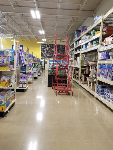 Pet Supply Store «PetSmart», reviews and photos, 159 N Weber Rd, Bolingbrook, IL 60490, USA