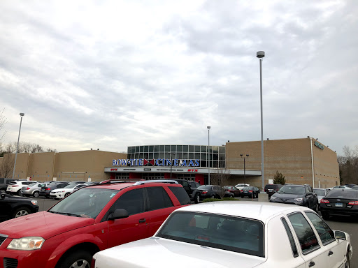 Movie Theater «Bow Tie Cinemas Marquis 16 & BTX Theater», reviews and photos, 100 Quarry Rd, Trumbull, CT 06611, USA