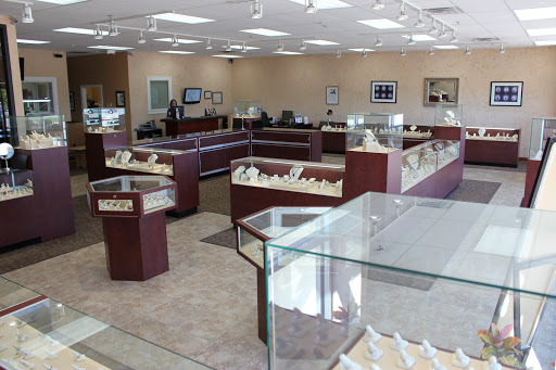 Jewelry Store «Revell Jewelers», reviews and photos, 904 Middle Rd, Bettendorf, IA 52722, USA