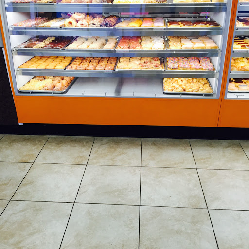 Donut Shop «Rainbow donuts», reviews and photos, 2855 W Cactus Rd #4, Phoenix, AZ 85029, USA