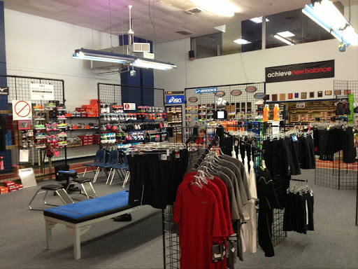 Running Store «Peak Performance - The Running Store», reviews and photos, 519 N 78th St, Omaha, NE 68114, USA