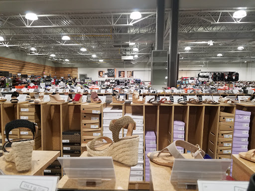 Shoe Store «DSW Designer Shoe Warehouse», reviews and photos, 12997 Fair Lakes Shopping Center, Fairfax, VA 22033, USA