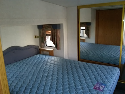 Car Dealer «Airport Auto-RV Pawn and Sales», reviews and photos, 8500 Old Hwy 99 SE, Olympia, WA 98512, USA