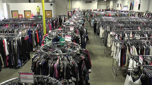 Discount Store «Discount Fashion Warehouse Gahanna», reviews and photos, 870 Science Blvd, Gahanna, OH 43230, USA