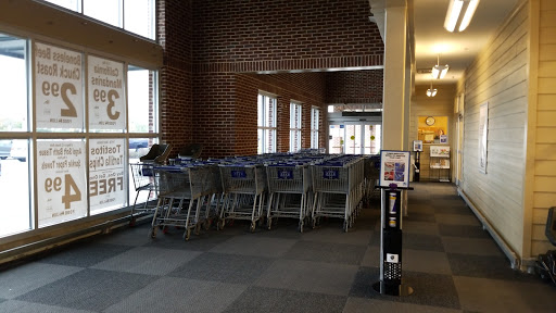 Grocery Store «Food Lion», reviews and photos, 1200 Beaver Brook Plz, New Castle, DE 19720, USA