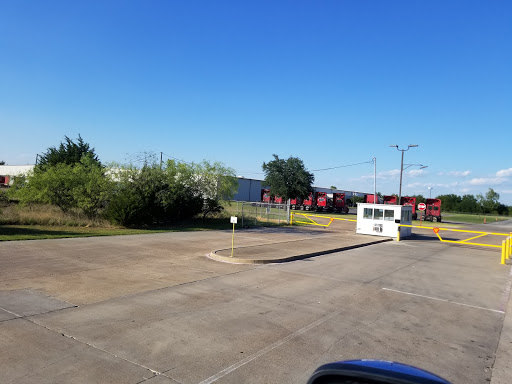 Pet Store «Pet Smart Distribution Center», reviews and photos, 2880 S Oak Grove Rd, Ennis, TX 75119, USA