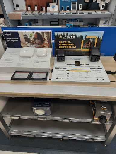 Electronics Store «Best Buy», reviews and photos, 8301 3rd St N, Oakdale, MN 55128, USA