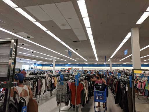 Clothing Store «Ross Dress for Less», reviews and photos, 13510 Whittier Blvd, Whittier, CA 90605, USA