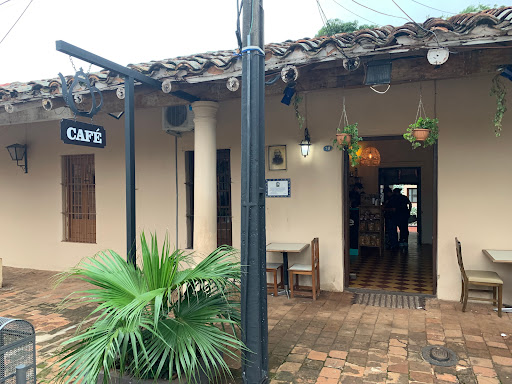 Vicente Aquino Barista Cafe