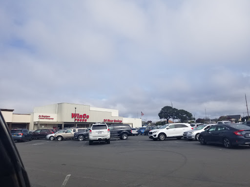 Shopping Mall «The Eureka Mall», reviews and photos, 800 W Harris St, Eureka, CA 95501, USA