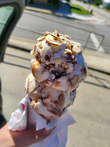 Book Store «Prime of Weirton (Weirton Book Company)», reviews and photos, 2200 Pennsylvania Ave, Weirton, WV 26062, USA