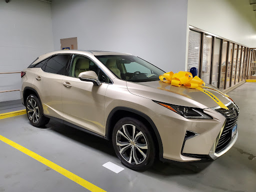 Used Car Dealer «CarMax», reviews and photos, 8200 120th Ave, Kenosha, WI 53142, USA