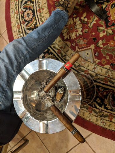 Tobacco Shop «82nd Avenue Tobacco & Pipe Ltd», reviews and photos, 400 SE 82nd Ave, Portland, OR 97216, USA