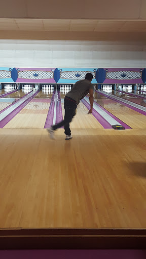 Bowling Alley «Parkland Bowl», reviews and photos, 5700 Silver Hill Rd, District Heights, MD 20747, USA