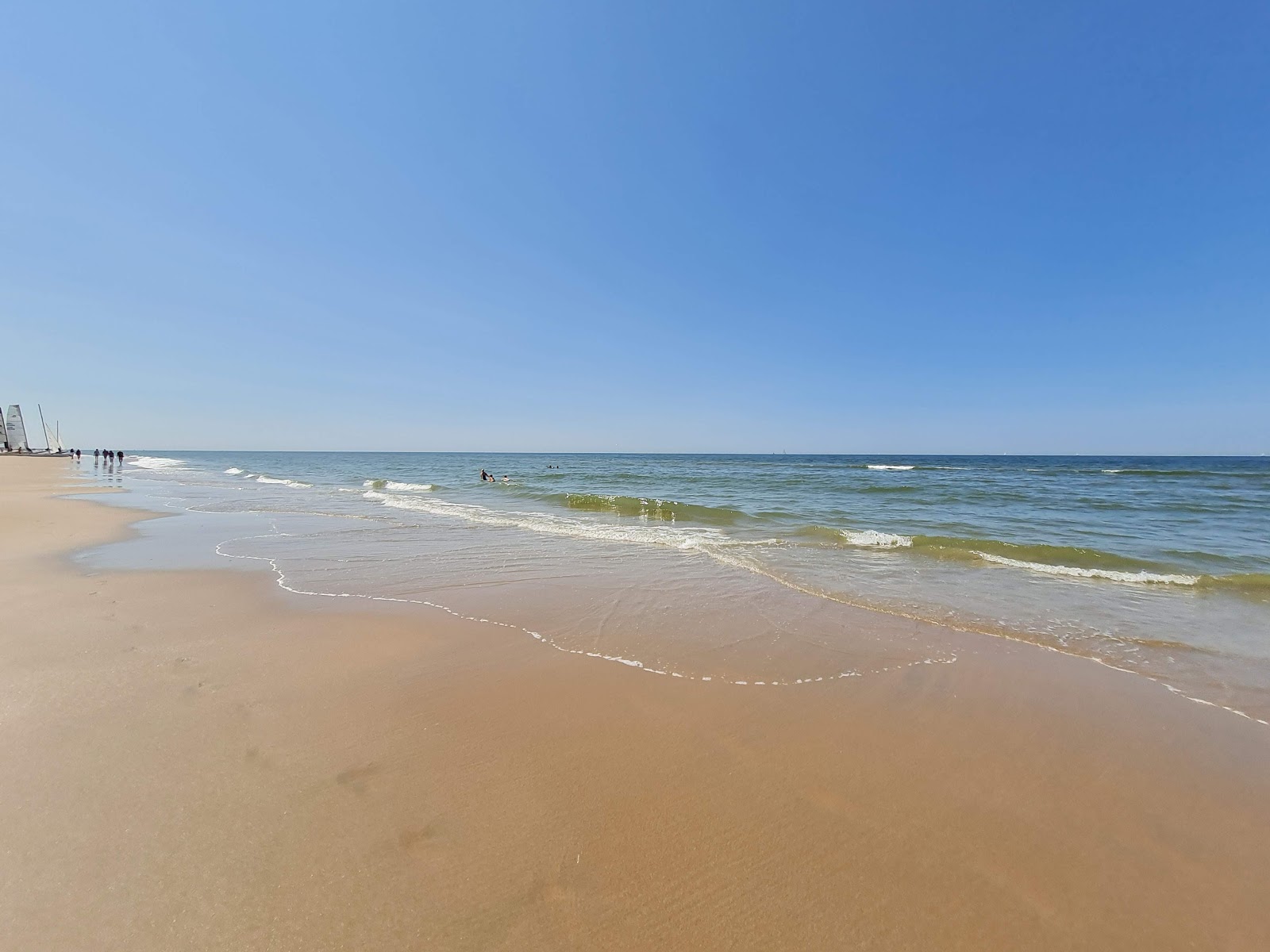 Foto di Parnassia aan Zee con baia grande