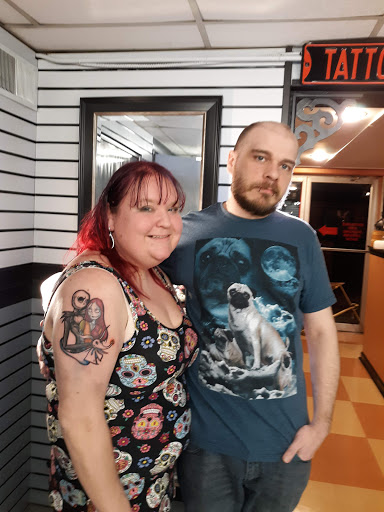 Tattoo Shop «Altered Art Tattoo & Piercing», reviews and photos, 1600 S Delsea Dr, Vineland, NJ 08360, USA