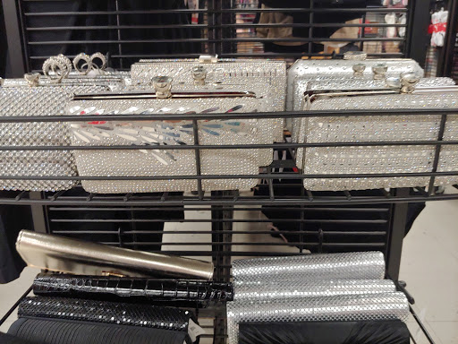 Clothing Store «K&G Fashion Superstore», reviews and photos, 80 Boston Post Rd #19, Orange, CT 06477, USA