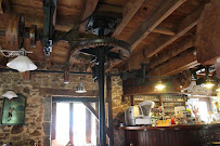 Atmosphère du Restaurant de poisson Ferme Piscicole Moulin Petite Verriere à La Petite-Verrière - n°2