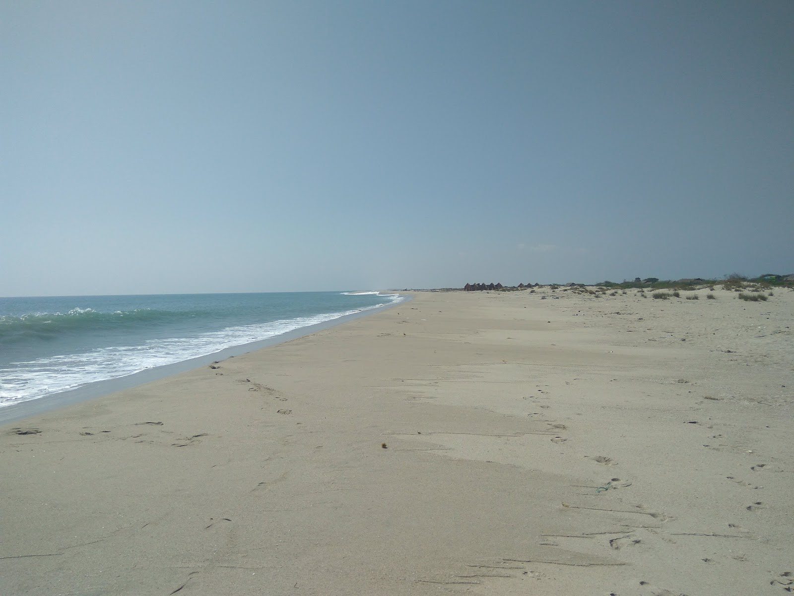 Φωτογραφία του Kunthukal Beach και η εγκατάσταση