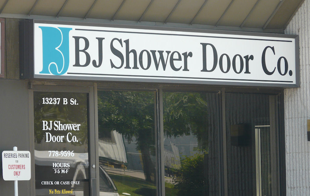 BJ Shower Door Company Of Omaha