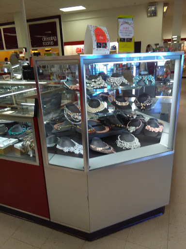 Department Store «T.J. Maxx», reviews and photos, 1091-1095 Silas Deane Hwy, Wethersfield, CT 06109, USA