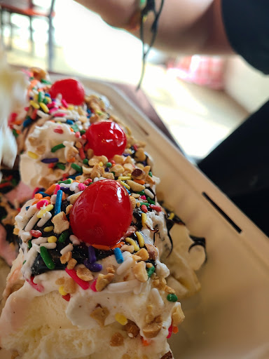 Ice Cream Shop «The Comfy Cow», reviews and photos, 1301 Herr Ln #118, Louisville, KY 40222, USA