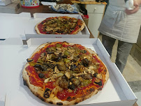 Plats et boissons du Pizzas à emporter Marcel pizza à Roquevaire - n°3