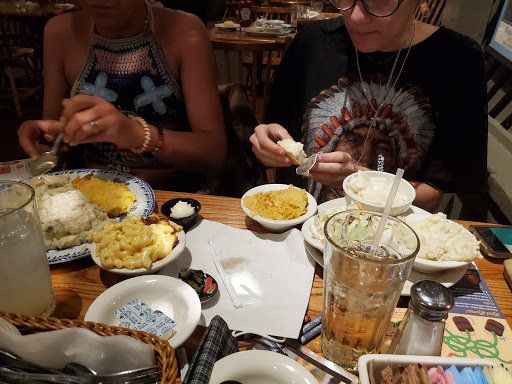 American Restaurant «Cracker Barrel Old Country Store», reviews and photos, 11701 University Ave, Clive, IA 50325, USA