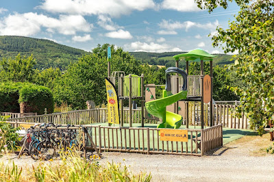 Camping Marvilla Parks - Rieumontagné à Nages