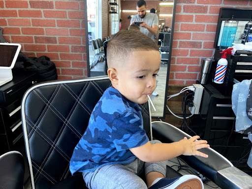 Barber Shop «Uppercuts Barber Shop», reviews and photos, 429 W Pioneer Pkwy, Grand Prairie, TX 75051, USA