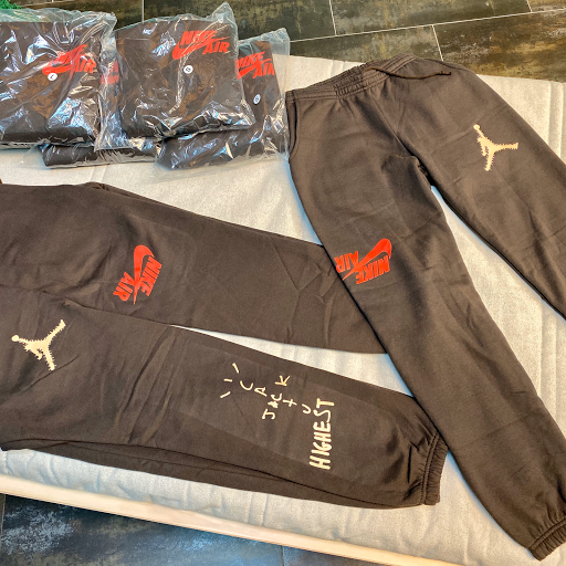 Shoe Store «Sneaker Syndicate», reviews and photos, 213 N Magnolia Ave, Orlando, FL 32801, USA