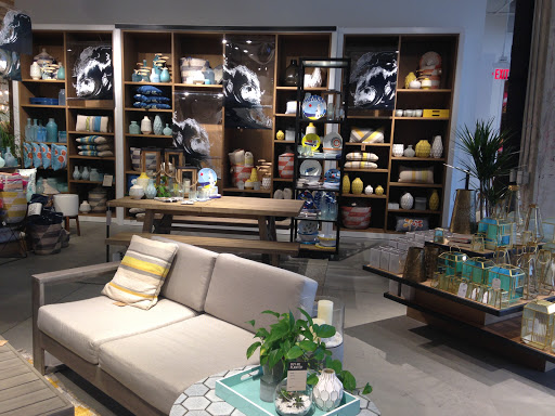 Furniture Store «west elm», reviews and photos, 248 E Colorado Blvd, Pasadena, CA 91101, USA