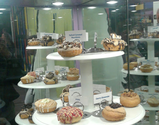 Donut Shop «Peace, Love & Little Donuts», reviews and photos, 100 E Erie St #126, Kent, OH 44240, USA