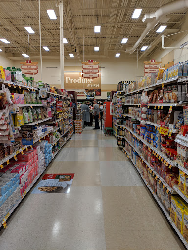 Grocery Store «Fred Meyer», reviews and photos, 777 NW Kings Blvd, Corvallis, OR 97330, USA