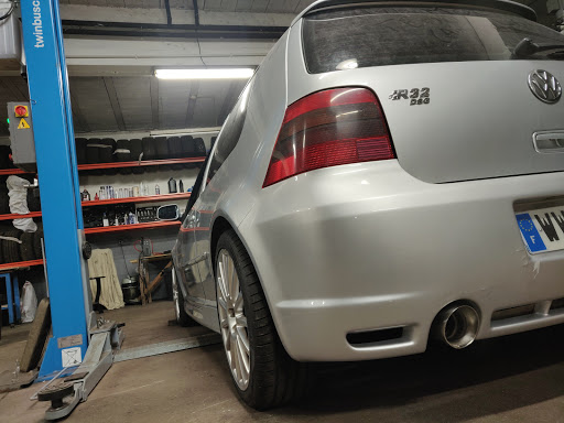 Photo 1 - GARAGE PREMIER - AUTO PRO 01