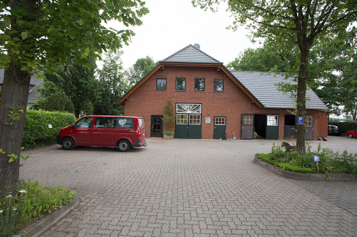 Dr.med.vet. Stephan Böttcher veterinarian unter Petershagen, 